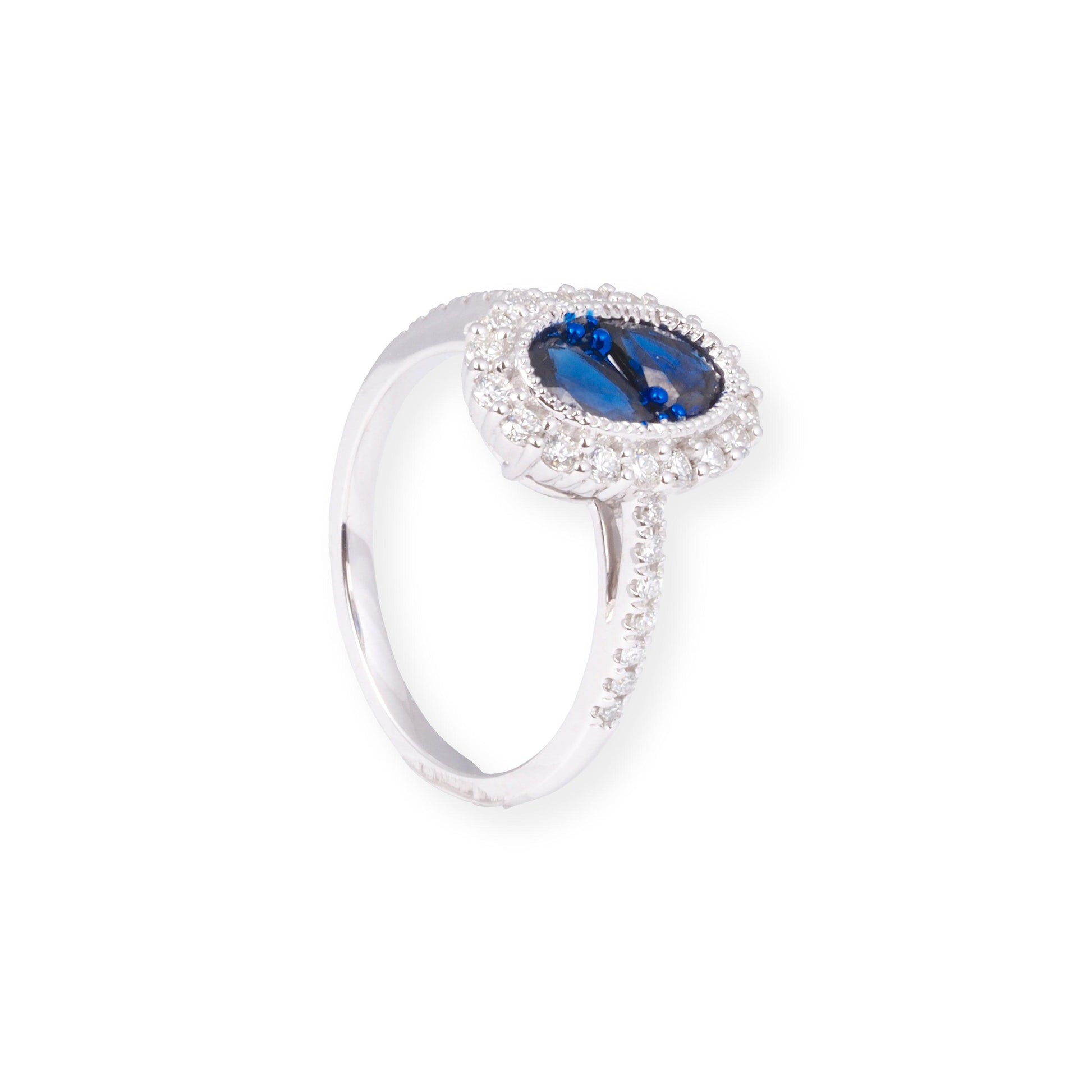 18ct White Gold Oval Shaped Diamond & Blue Sapphire Ring LR-7044 - Minar Jewellers
