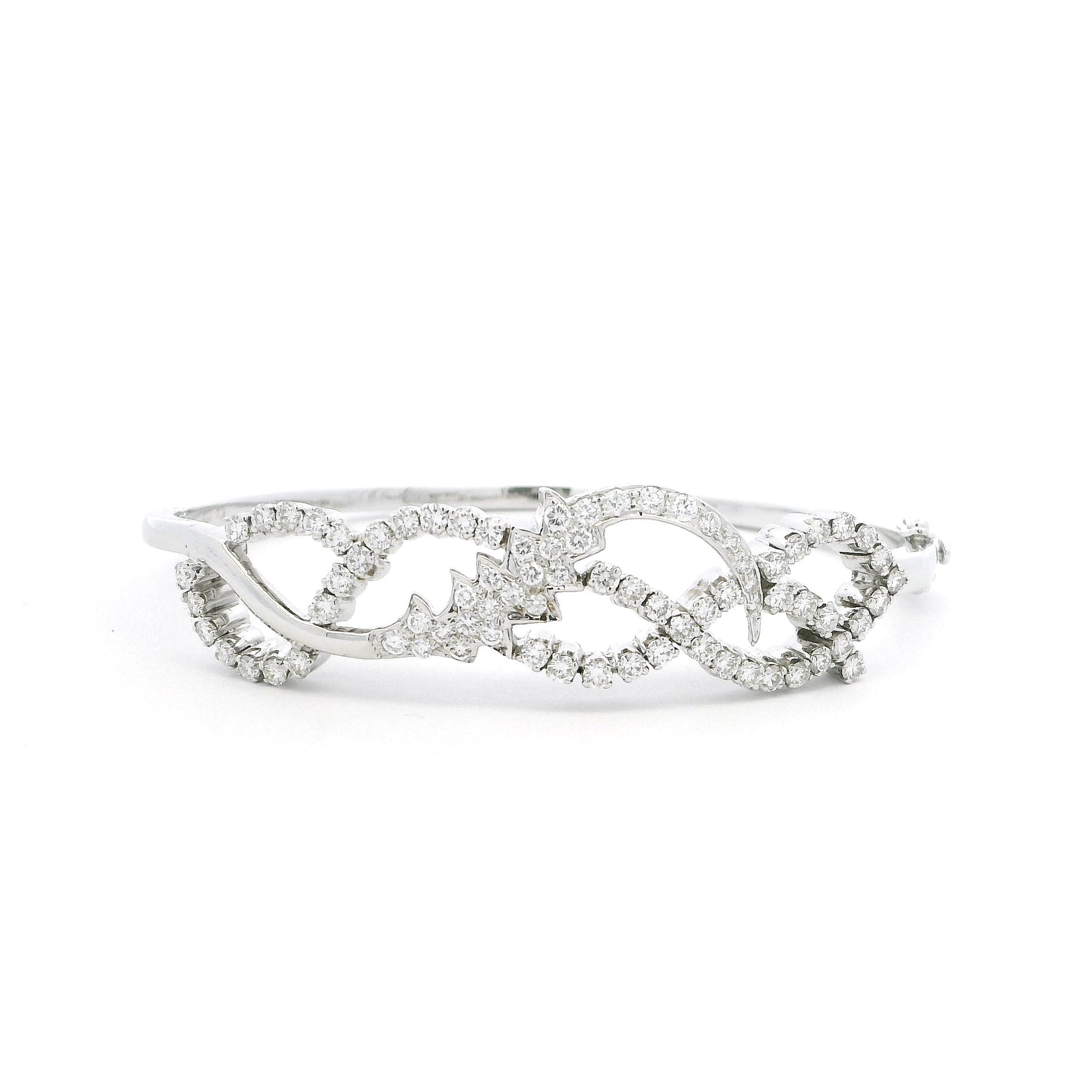 18ct White Gold Diamond Bangle – Elegant Intertwined Open Design