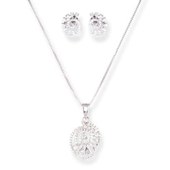 18ct White Gold Pendant & Earrings Set with Diamond Cluster Design – Elegant Women’s Jewellery