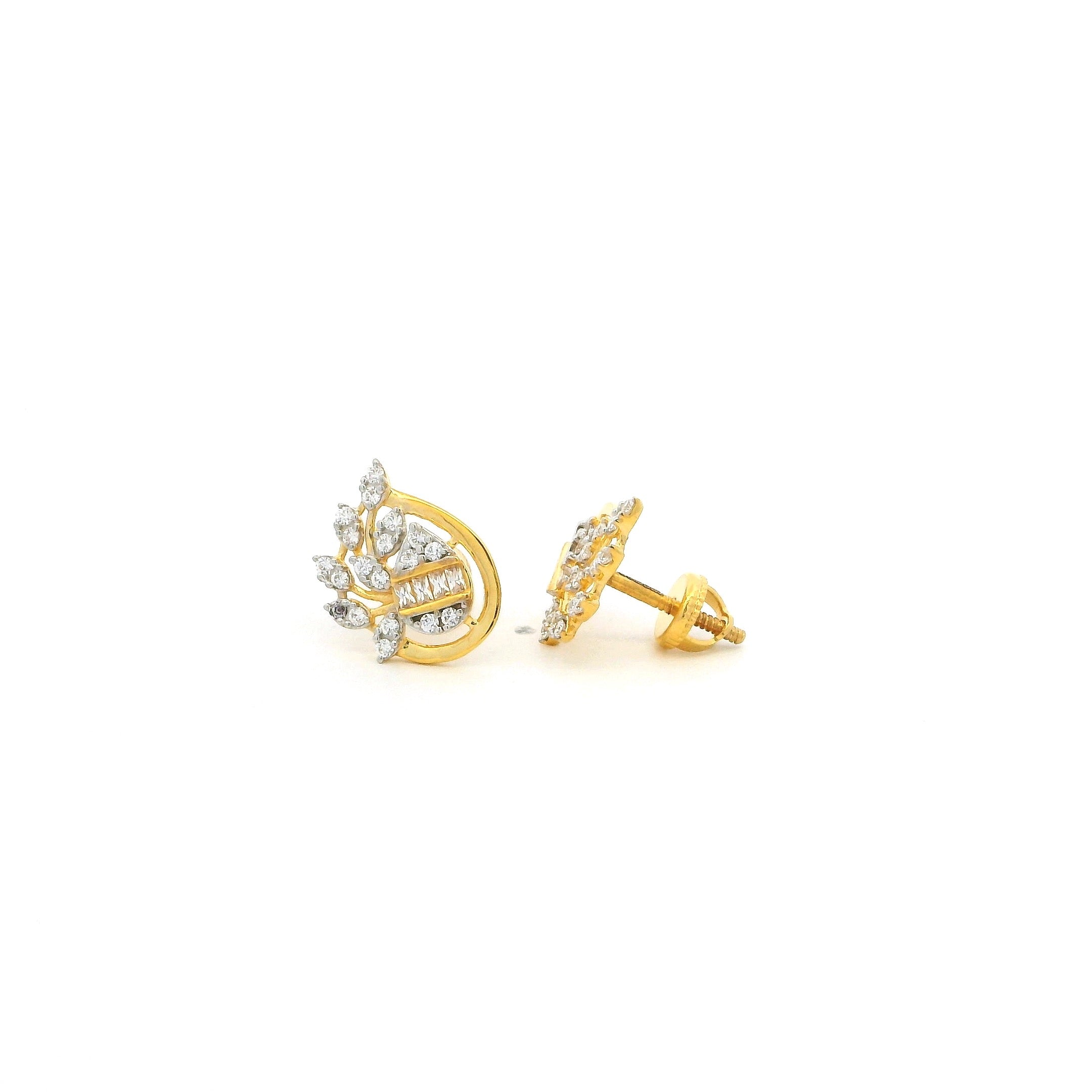 22ct Yellow Gold Cubic Zirconia Leaf Cluster Stud Earrings – Elegant Sparkling Everyday Jewellery