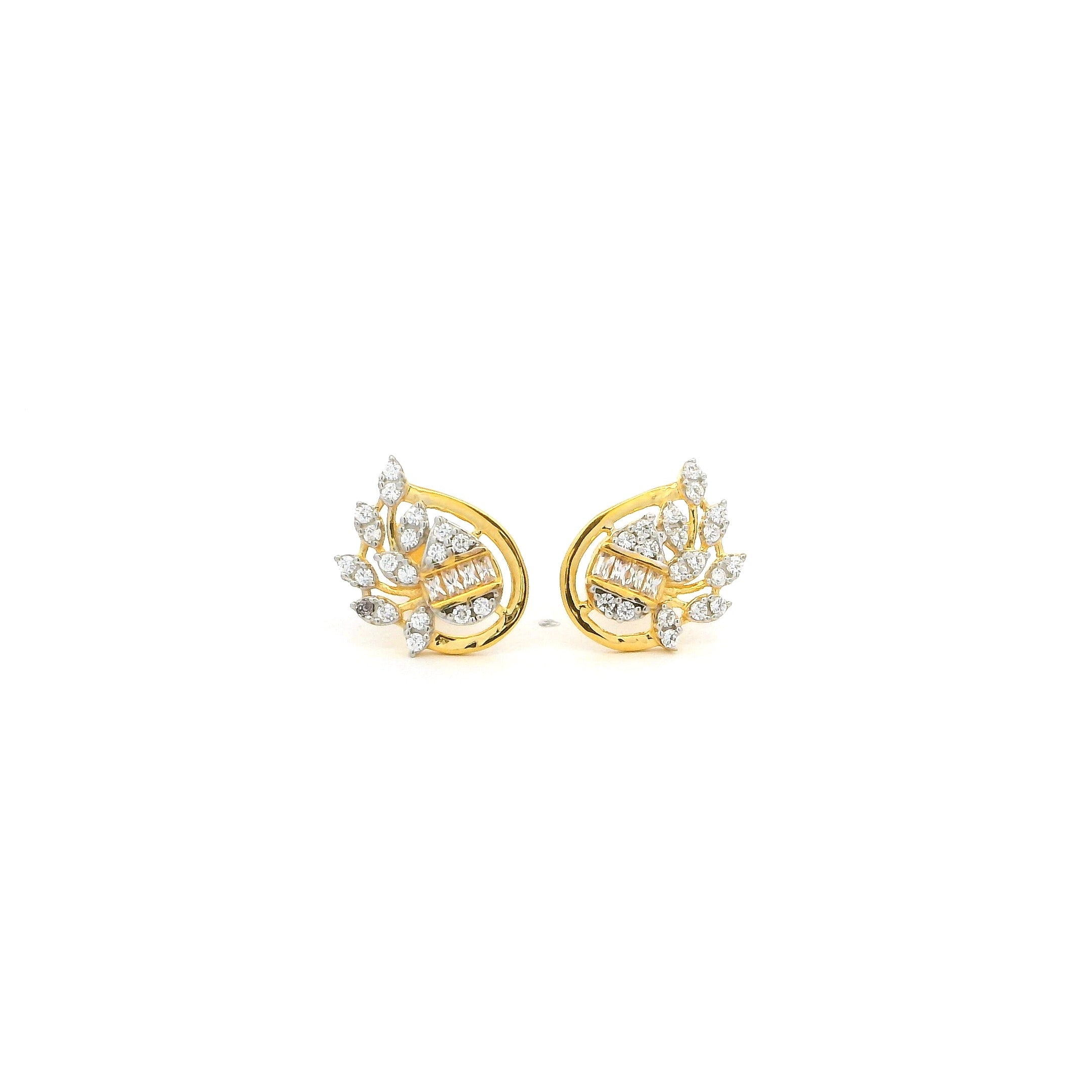 22ct Yellow Gold Cubic Zirconia Leaf Cluster Stud Earrings – Elegant Sparkling Everyday Jewellery