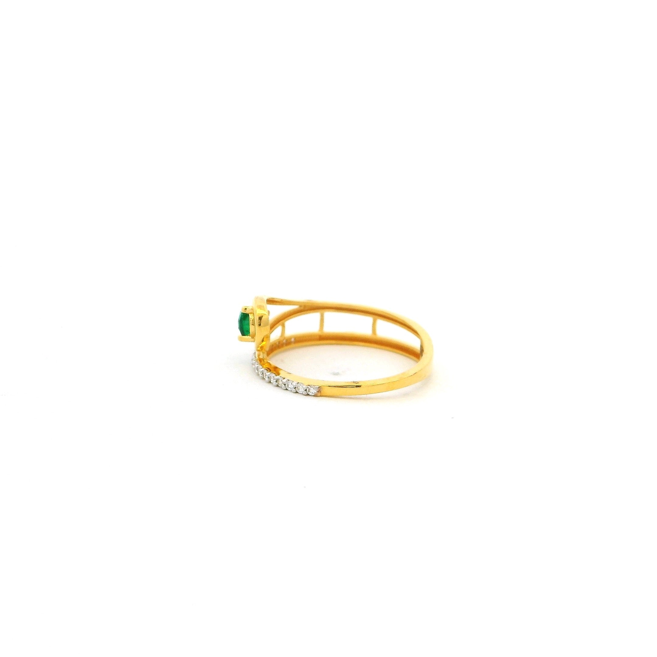 22ct Yellow Gold Pear-Shaped Green Cubic Zirconia Ring – Elegant Split Band with Sparkling Detailing | Size I & L
