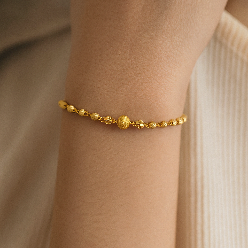 Lightweight 22ct Gold Bracelet with Diamond Cut Beads & Clasp – Daily Wear