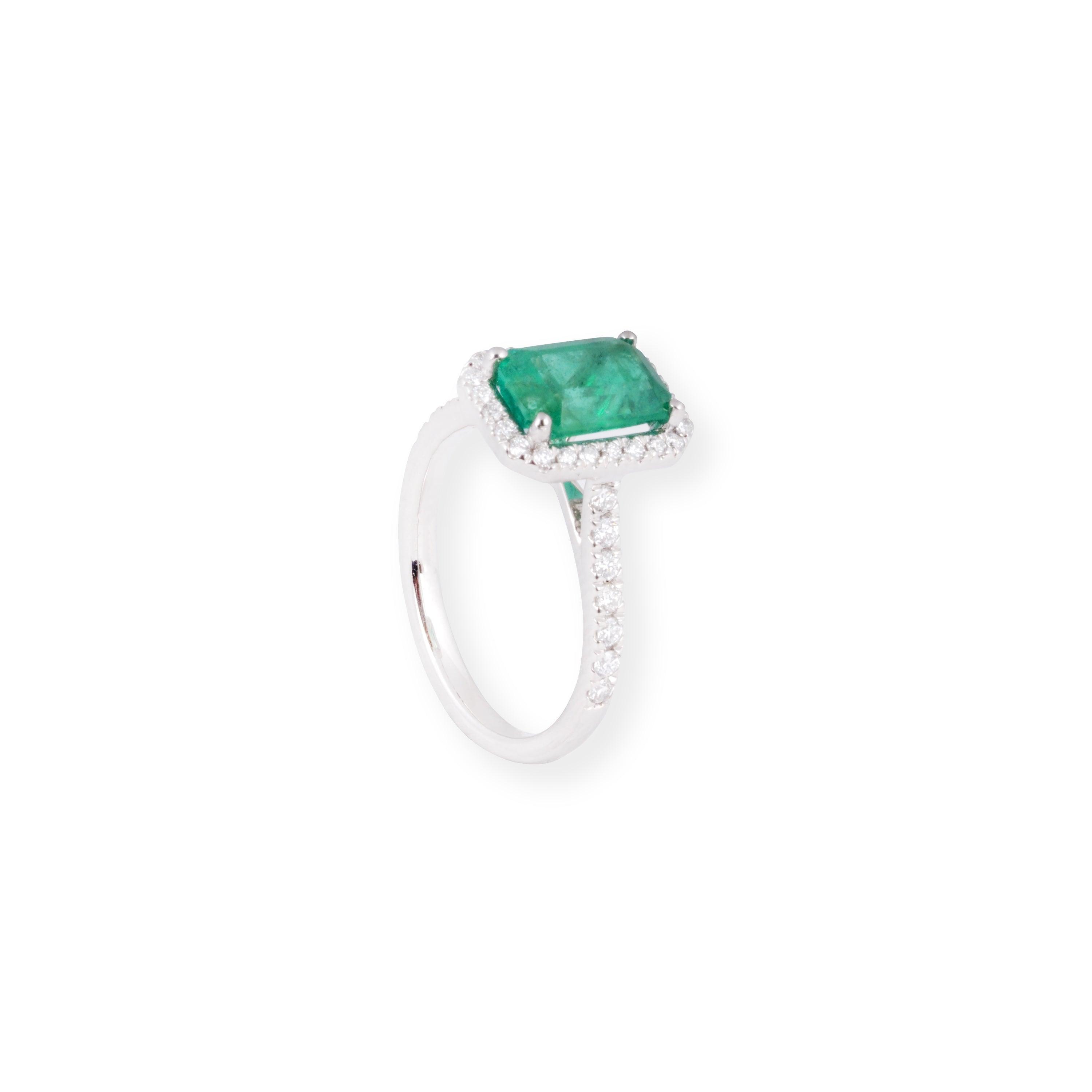 Platinum Emerald and Diamond Ring LR-7060 - Minar Jewellers