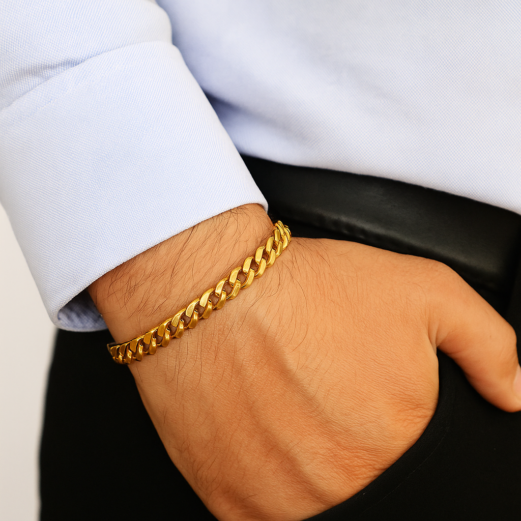 Stylish 22ct Gold Curb Chain – Polished Finish Bracelet with Box Clasp for Men