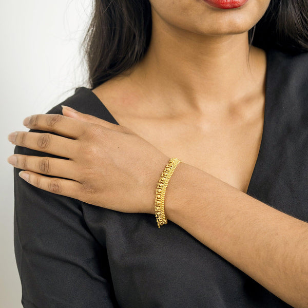 22 Carat Gold Bangles | 22ct Gold Bracelets For Sale – H&T