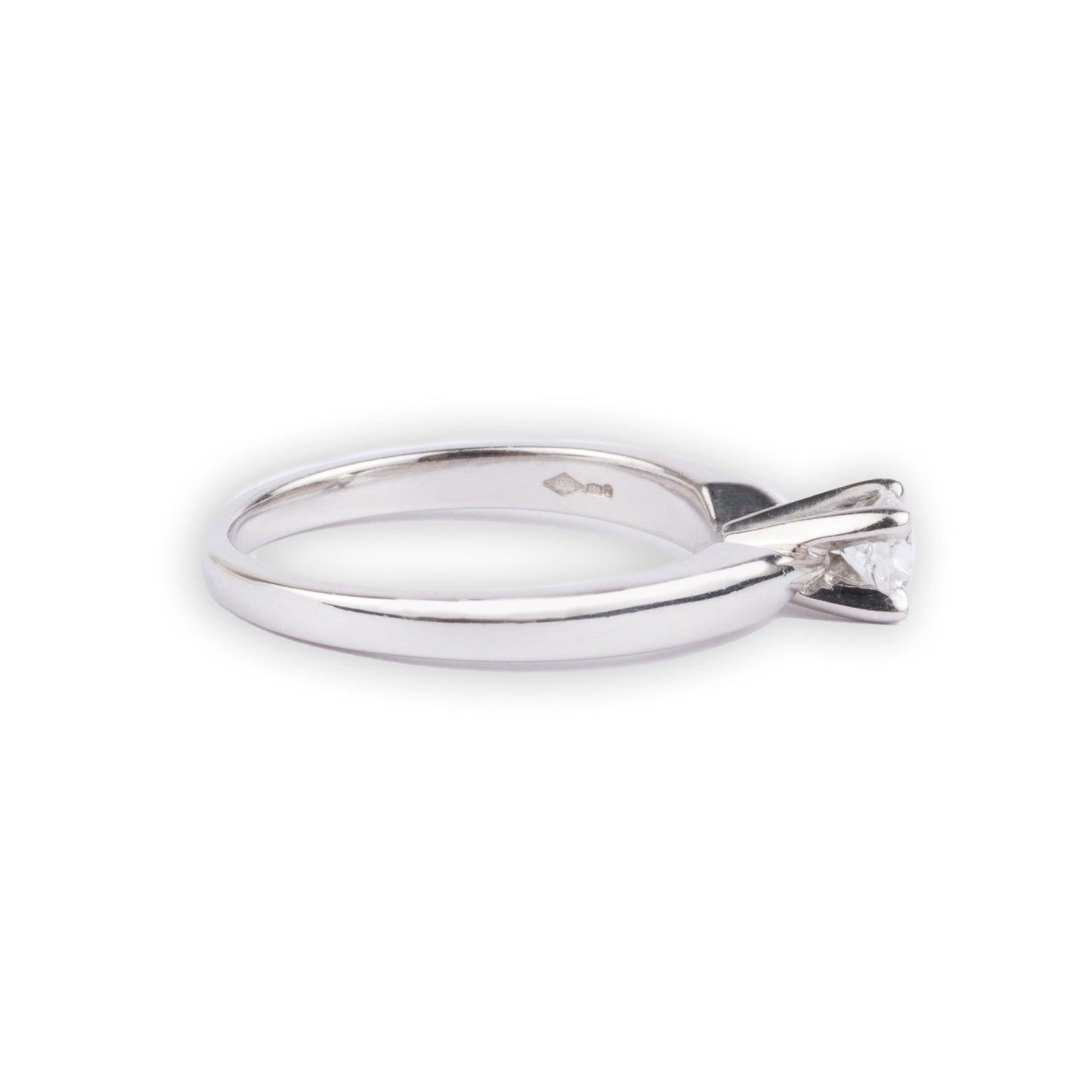 Platinum Solitaire Diamond Ring LR-1030