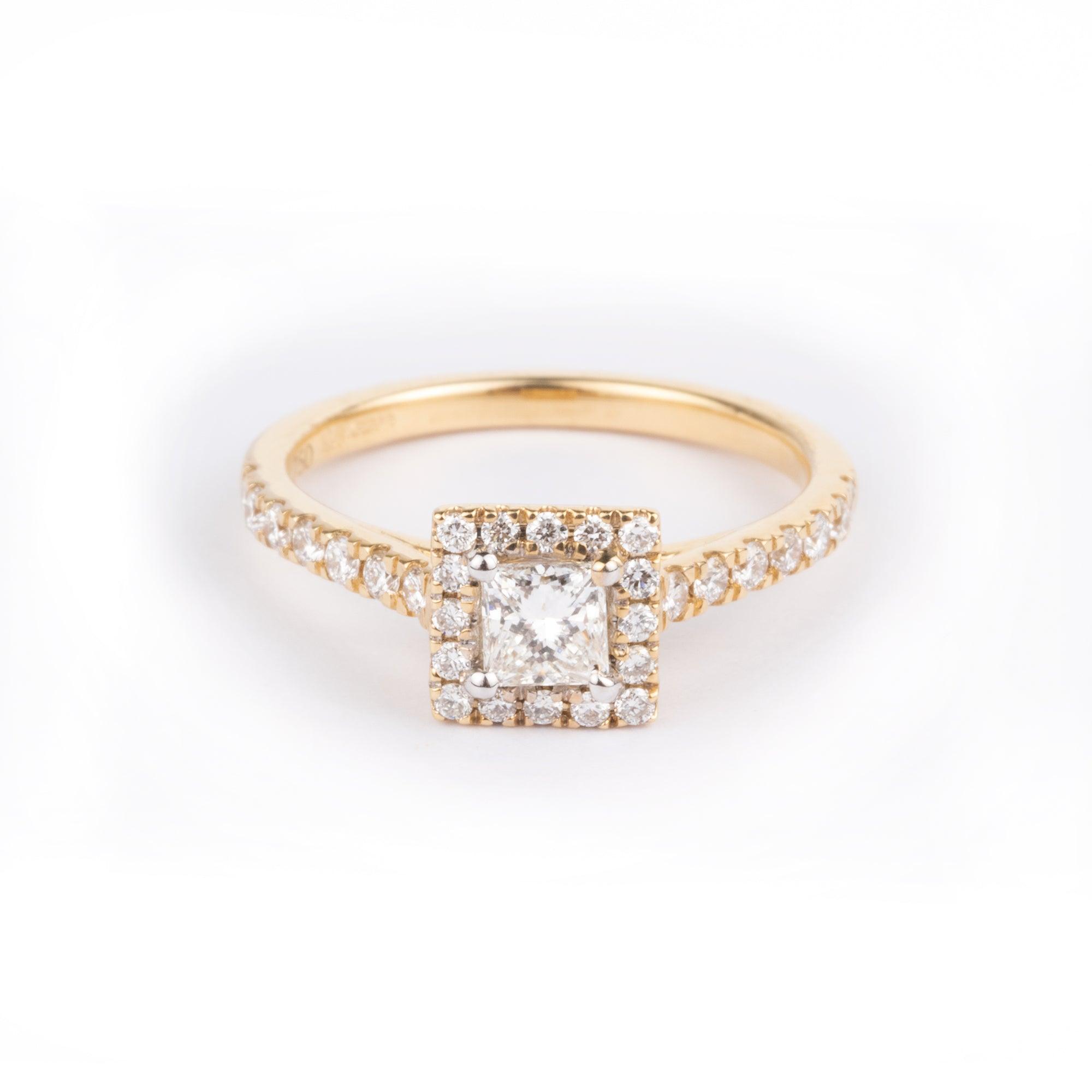 18ct Yellow Gold Cluster Diamond Ring LR-1264 - Minar Jewellers