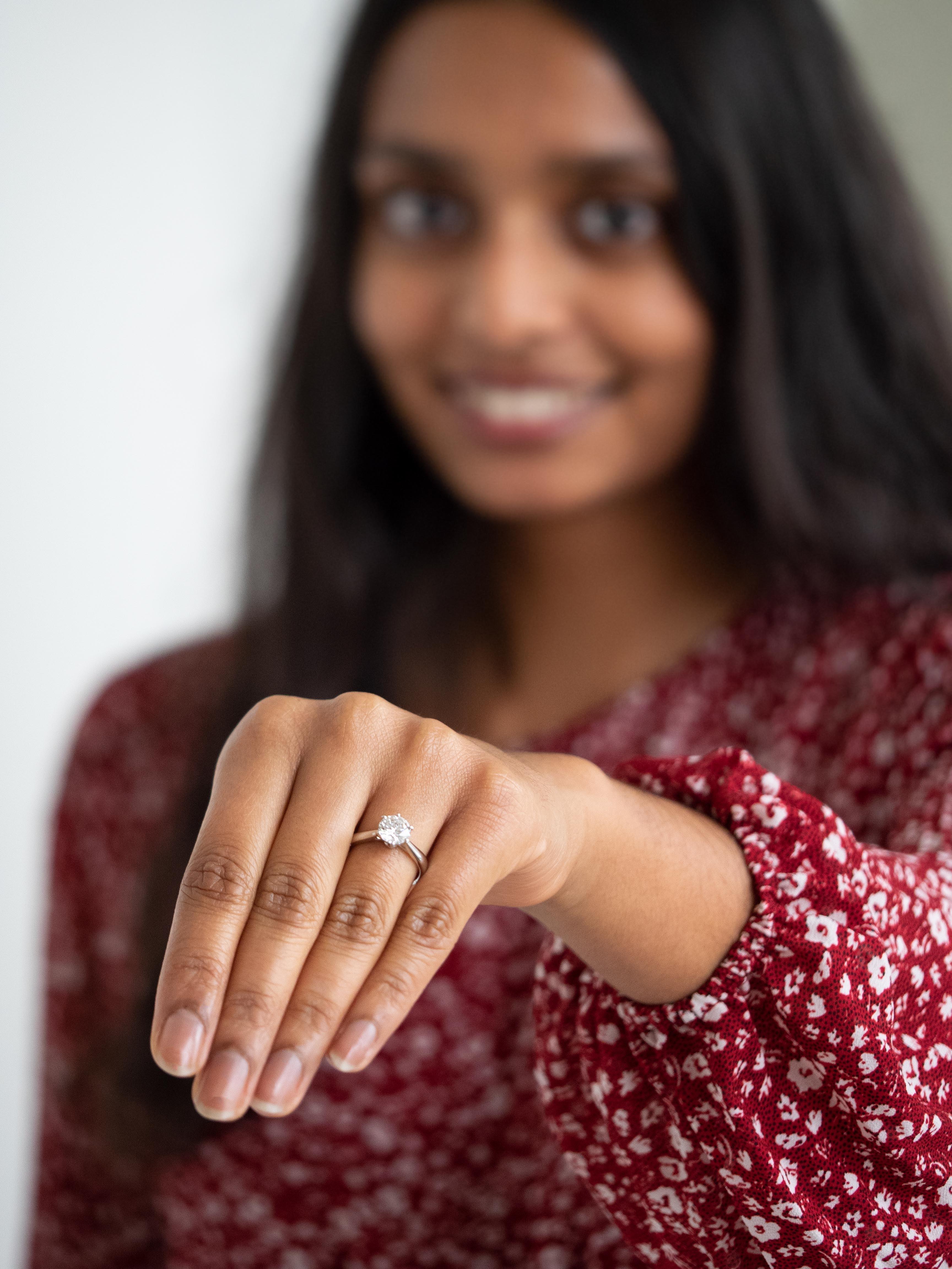 Platinum Round Brilliant Cut IGI Lab Grown Diamond Engagement Ring LR-1748 - Minar Jewellers