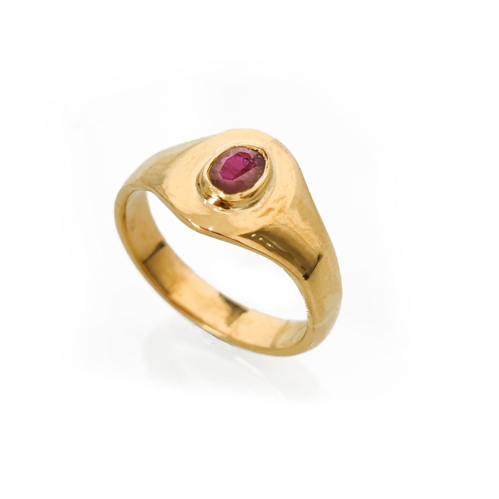 22ct Gold Ring set with Ruby LR-5868