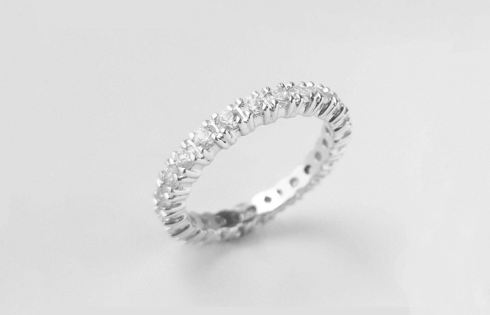18ct White Gold Full Eternity Ring with Swarovski Zirconias LR11114 - Minar Jewellers