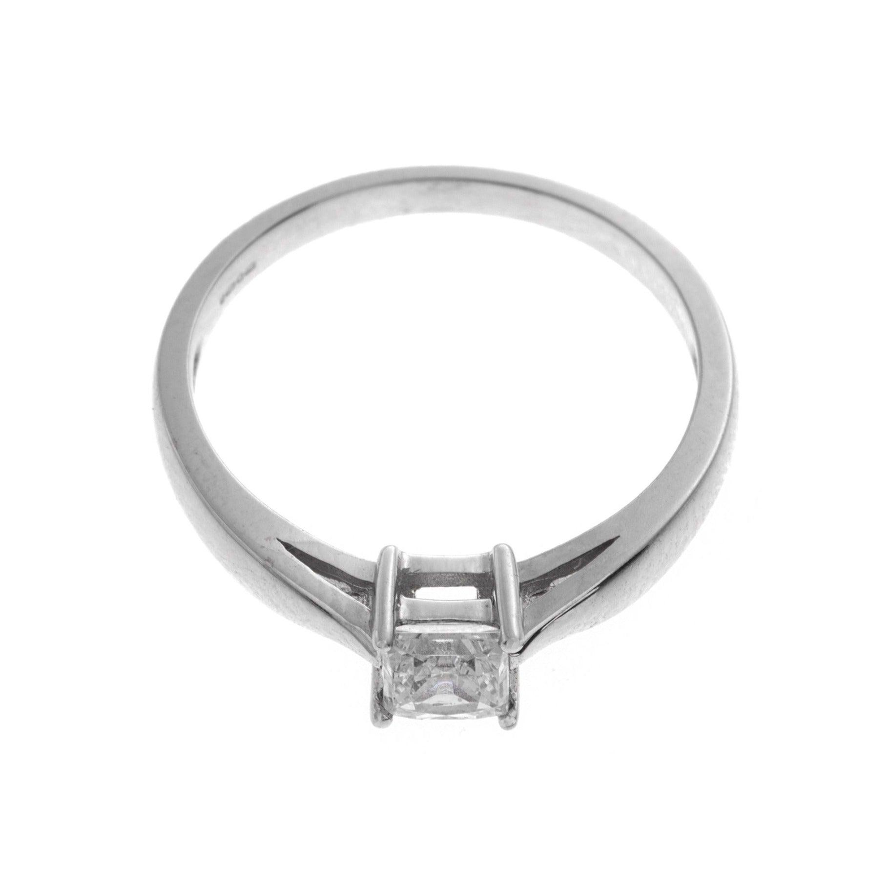 18ct White Gold Cubic Zirconia Engagement Ring (2.23g) LR9012