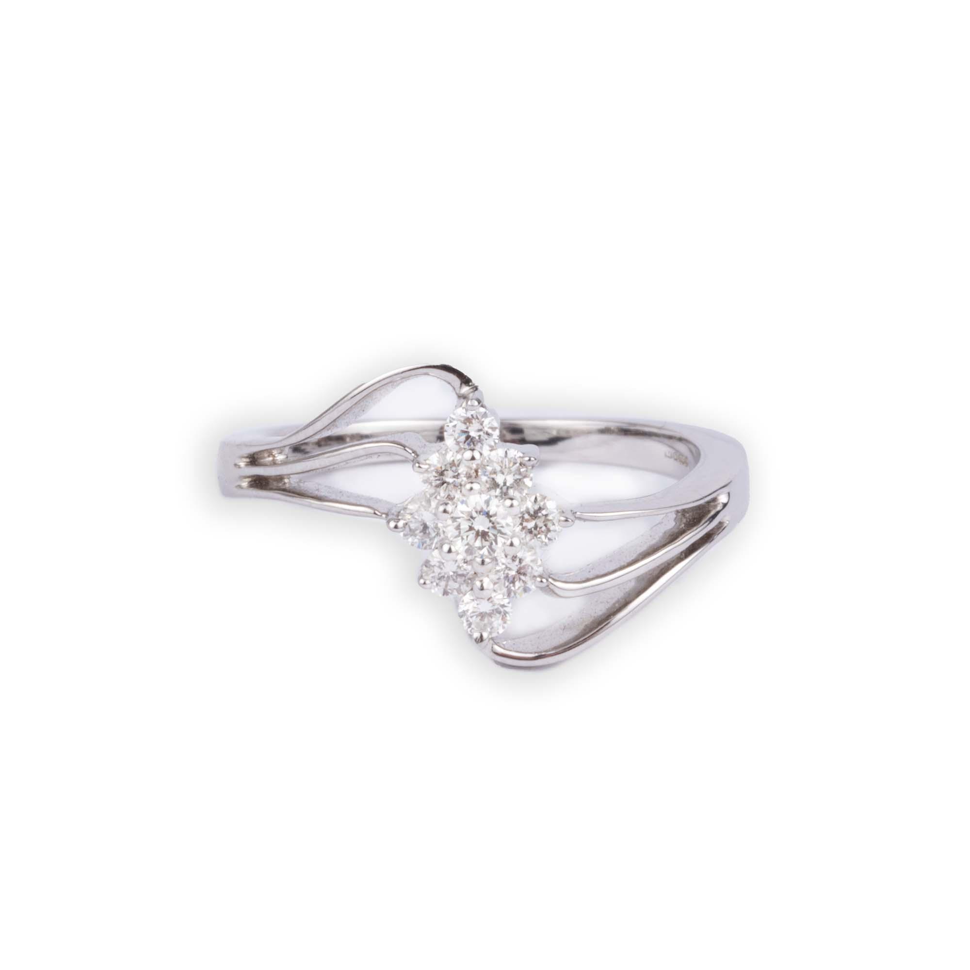18ct White Gold Diamond Dress Ring (0.31ct) MCS1160