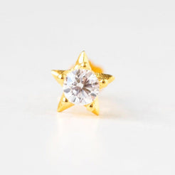 18ct Yellow Gold Screw Back Nose Stud set with a round brilliant Cubic Zirconia in a star shaped setting NIP-5-980 - Minar Jewellers