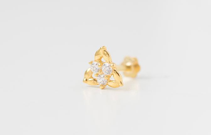 18ct Yellow Gold Screw Back Nose Stud set with 3 Cubic Zirconias NIP-7-610e - Minar Jewellers