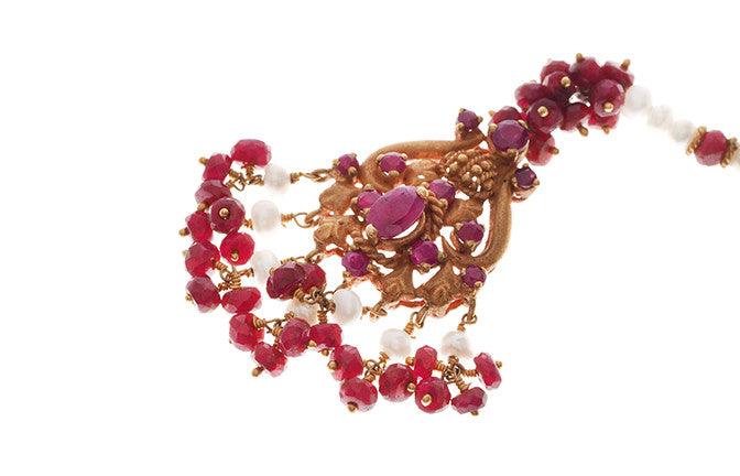 22ct Gold Rouge Look Tikka with Purple CZ Stones & Cultured Pearls (11.2g) T-5872 - Minar Jewellers
